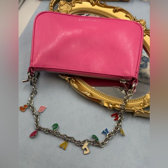 🆕 MARC JACOBS 🧿  X DEVON LEE CARLSON NWT Devon Charm Purse, Bubblegum Pink - Picture 9 of 16